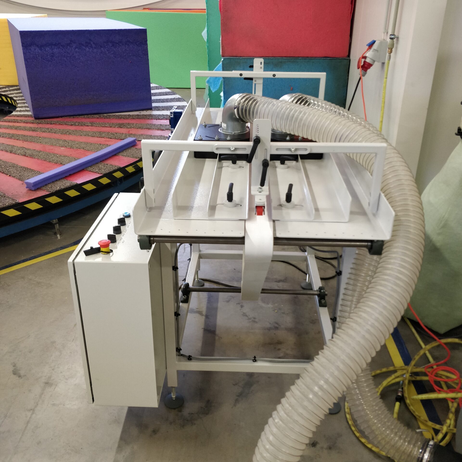 Porolooni frees, pesukäsnade freesimiseks