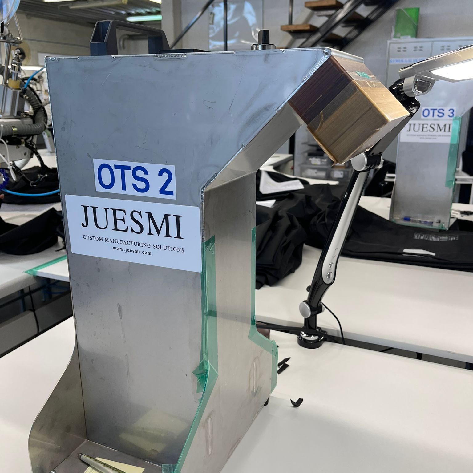 Hot plate type welder for thermoplastics