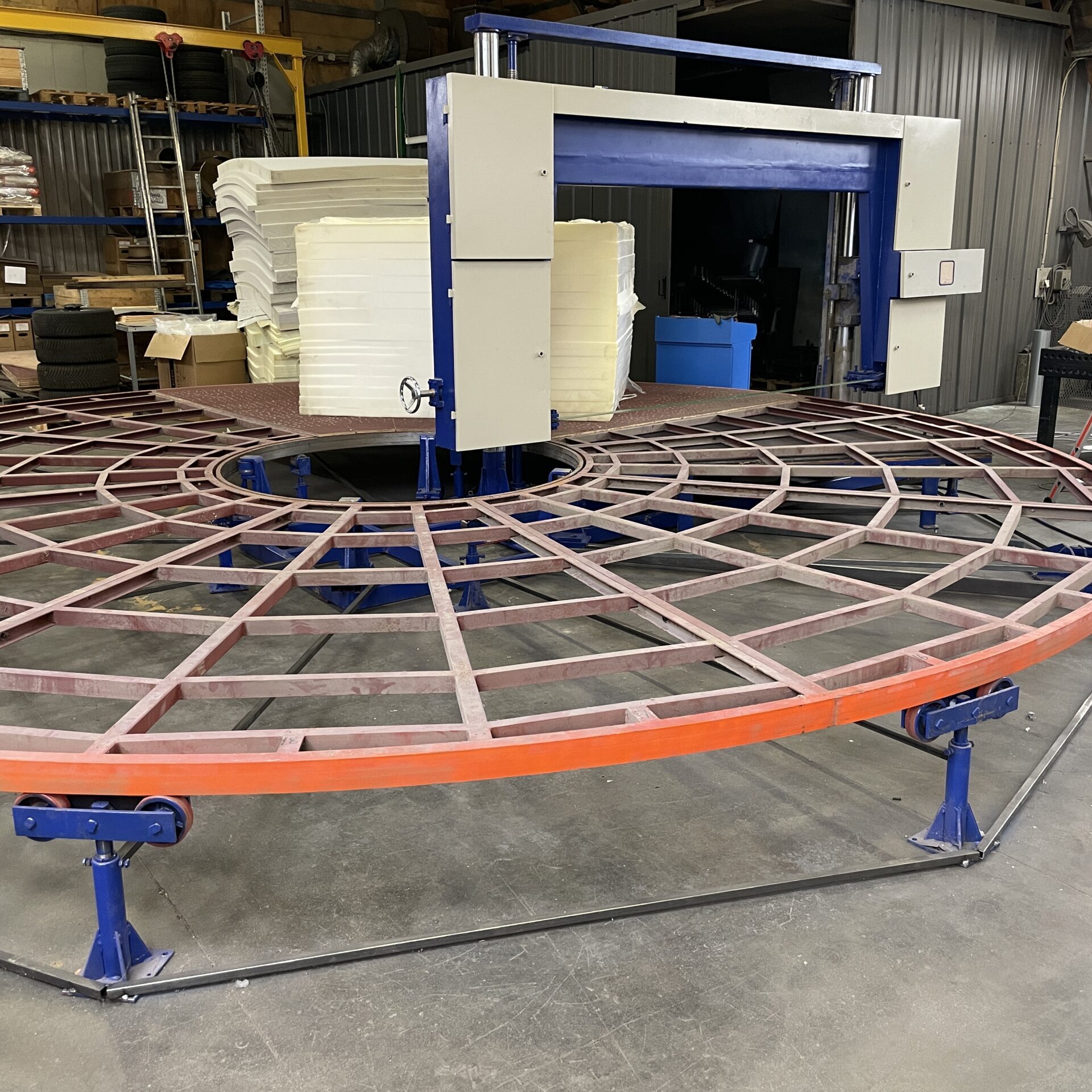 Mattress foam cutter