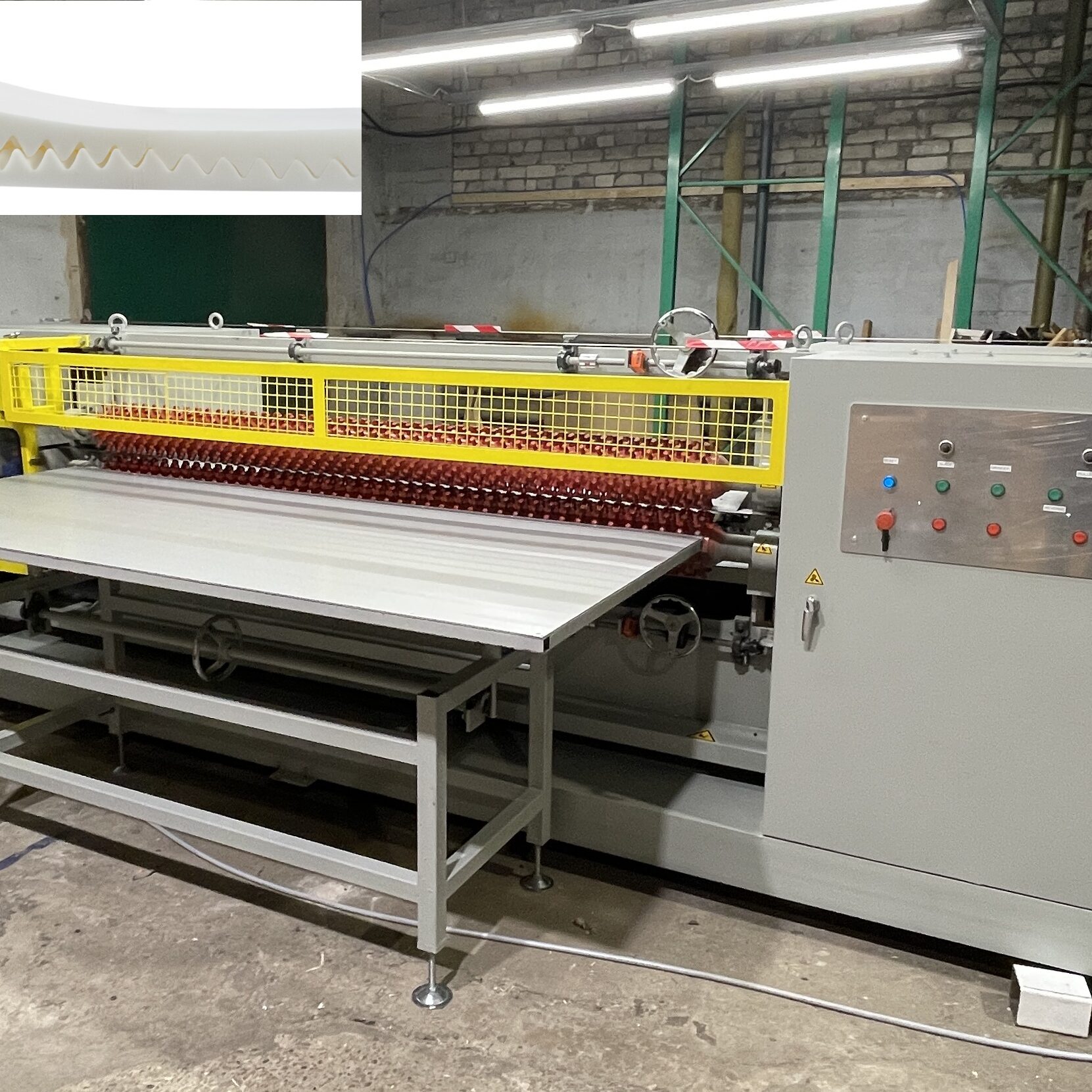 Mattress foam cutter